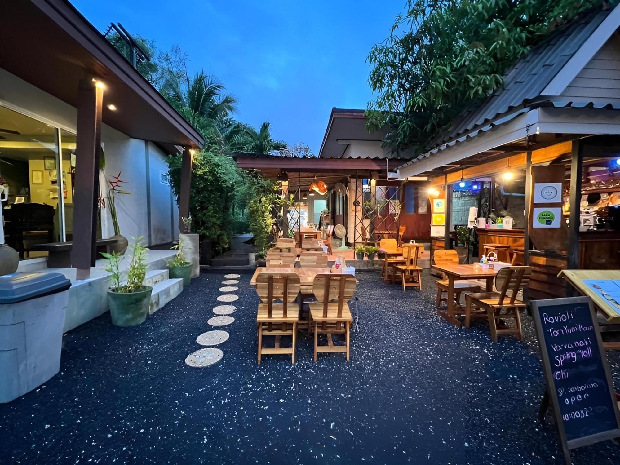 Naiyang Boutique Resort Ban Phak Chit Eksteriør bilde