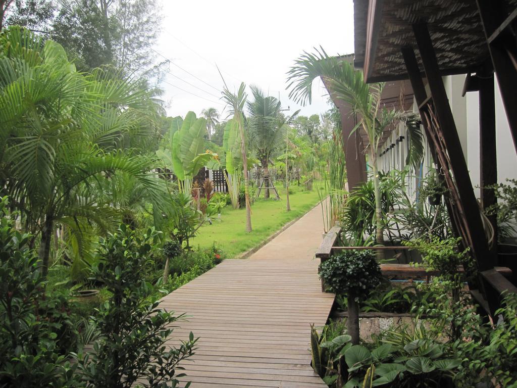 Naiyang Boutique Resort Ban Phak Chit Eksteriør bilde