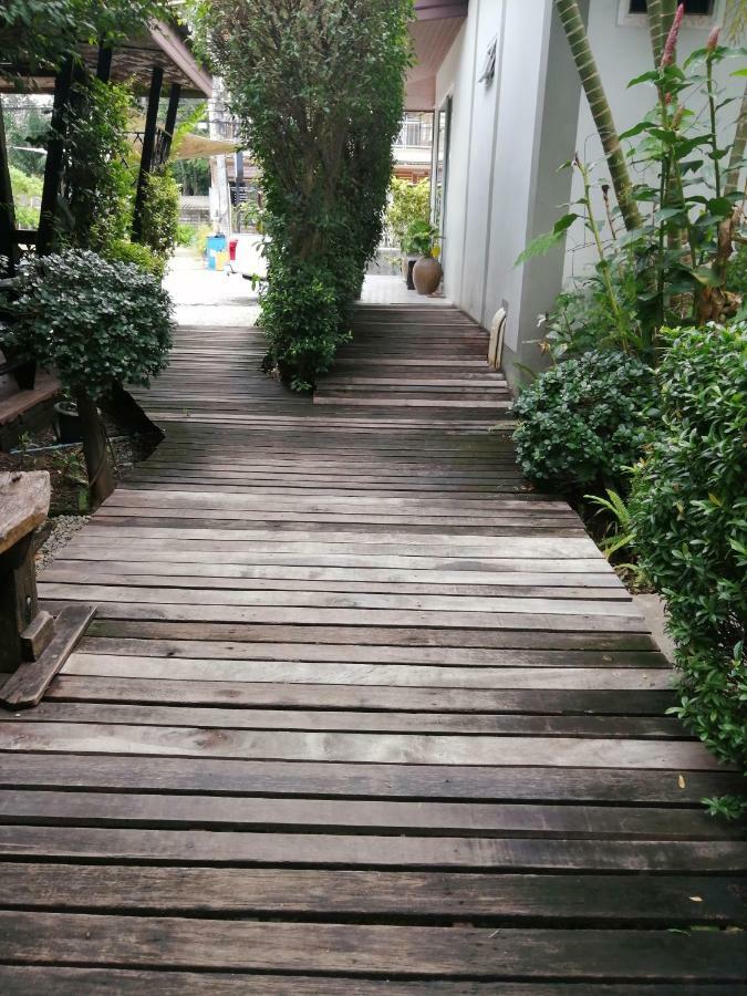 Naiyang Boutique Resort Ban Phak Chit Eksteriør bilde